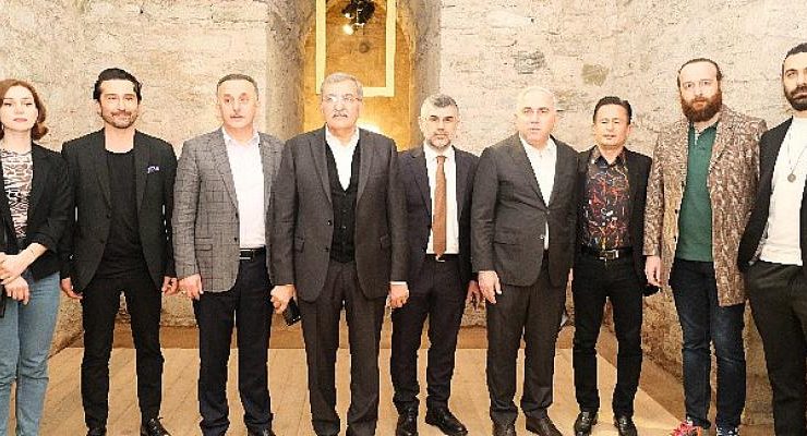 2. Yeditepe Bienali sanatsever ünlüleri ağırladı