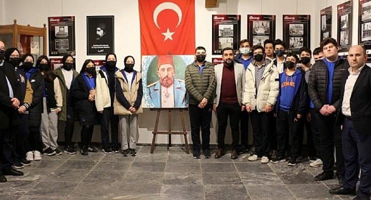 Abdülhamid Han Sergisine Yoğun İlgi
