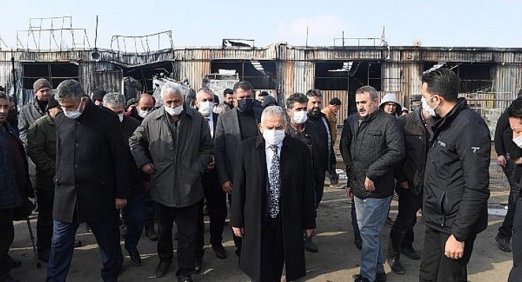 Başkan Büyükkılıç, Yangından Zarar Gören Garajı İnceledi, Destek Sözü Verdi