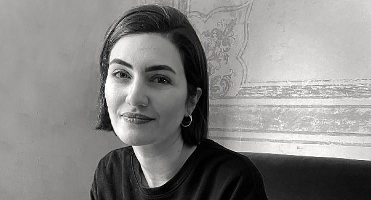 Beril Nur Denli ‘Oxymoron’ adlı kişisel sergisi ile toplumdaki üretkenlik yarışını sorguluyor