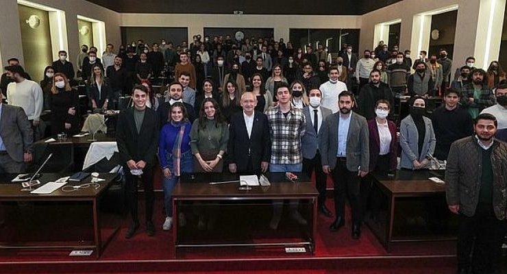CHP Genel Başkanı Kemal Kılıçdaroğlu Üniversiteli Gençlerle Bir Araya Geldi