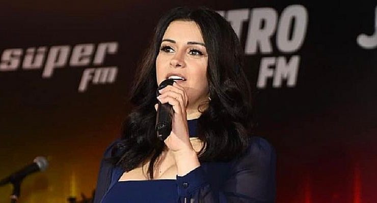 Duygu Atakan “En İyi Kadın Radyo Programcısı” ödülünü aldı