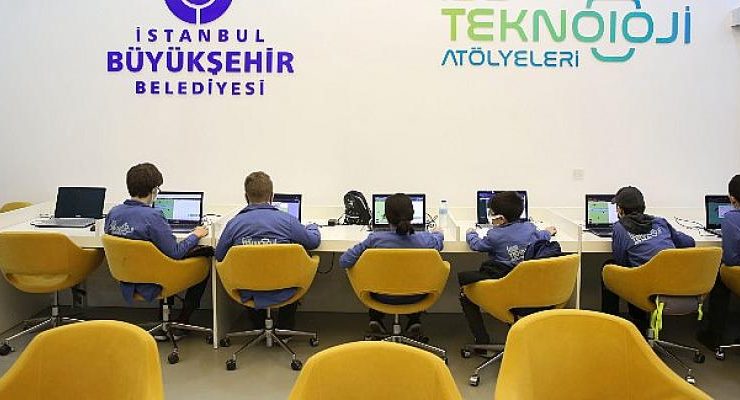 İBB Teknoloji Atölyeleri İlk Mezunlarını Verdi