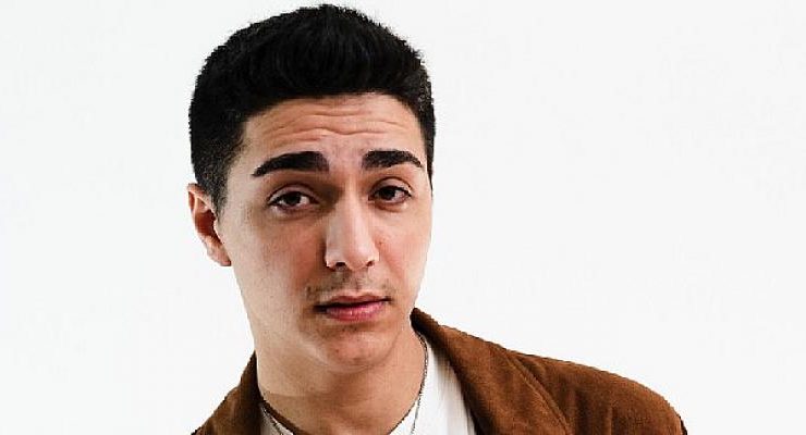 “Ne Ay Geceden” ile 1 numaraya yükseldi