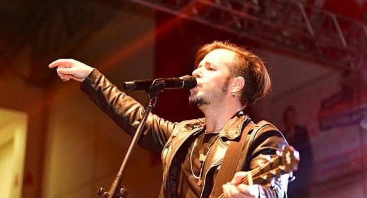 Sanatçı Emre Aydın, Sevenlerine Unutulmaz Anlar Yaşattı
