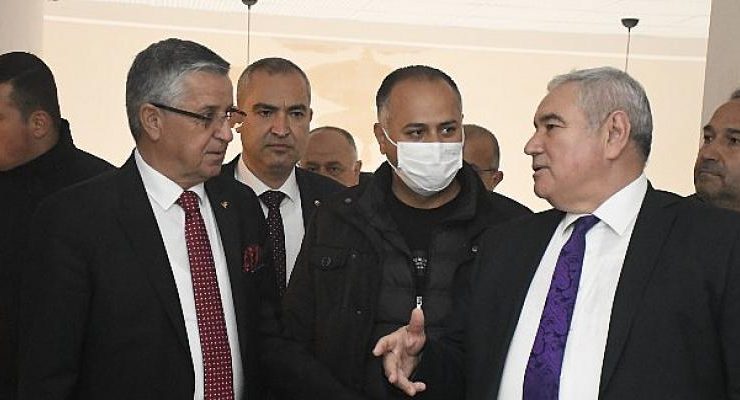 STK’lardan Başkan Topaloğlu’na Teşekkür Plaketi