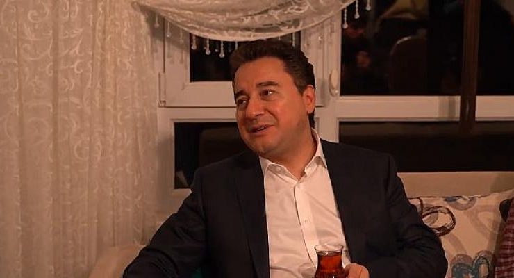 Ali Babacan: ‘Varlık içerisinde yokluk yaşıyoruz’