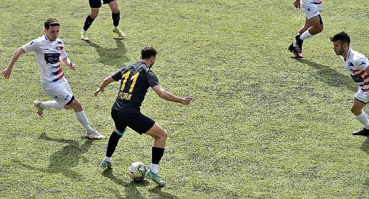 Aliağaspor FK deplasmanda farklı kazandı