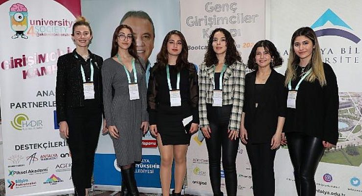 Antalya Genç Girişimciler Kampı başladı