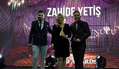 Burak Akan tarafından 9.kez düzenlenen 9.Mood Ödülleri Muhteşem bir törenle sahiplerini buldu.