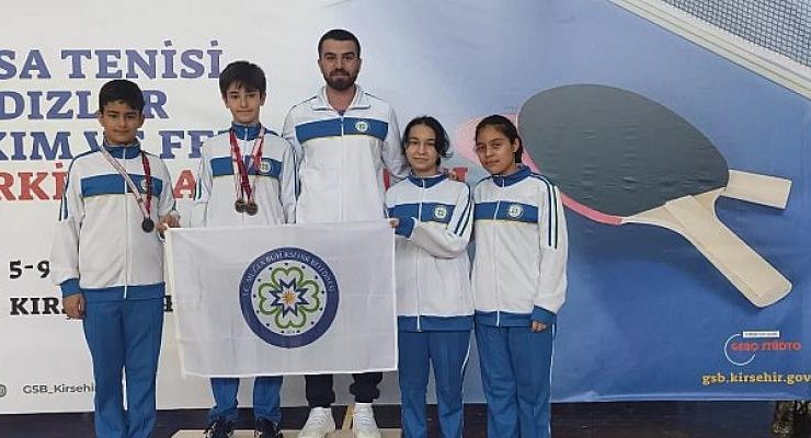 Büyükşehir Masa Tenisi Sporcusu Türkiye 3’üncüsü Oldu