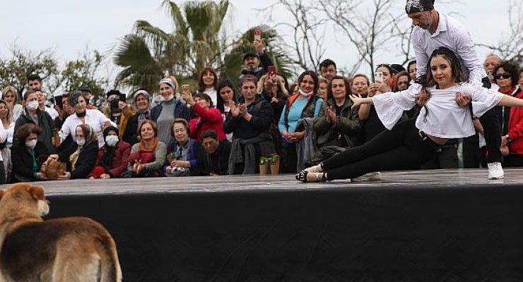 Büyükşehir’den 8 Mart’a özel dans gösterisi