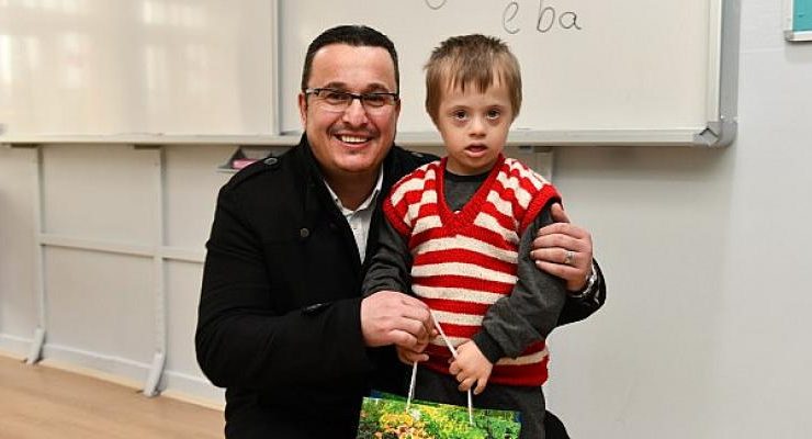 Genç Başkan gençlerin kalbine dokunmaya devam ediyor