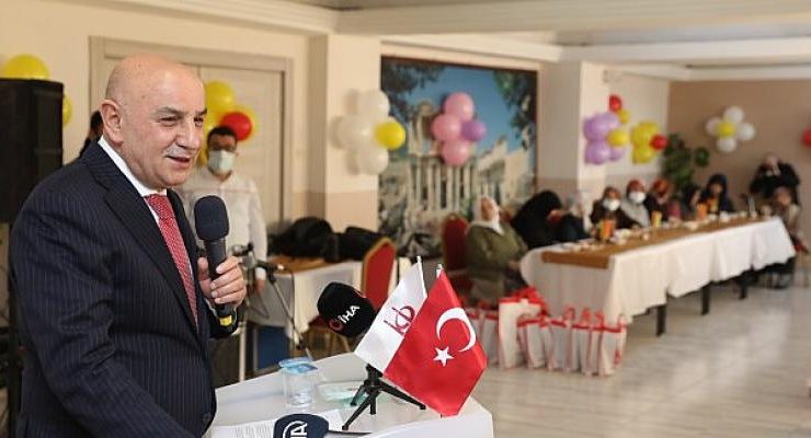Keçiören’deki Huzurevinde Moral Eğlencesi