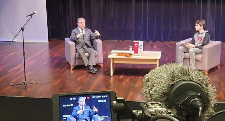 Keman virtüözü Prof. Dr. Cihat Aşkın’dan gençlere: “Başarının yolu çalışmanın yanı sıra ahlaklı olmak ve insanlık sanatını iyi icra etmekten geçer”