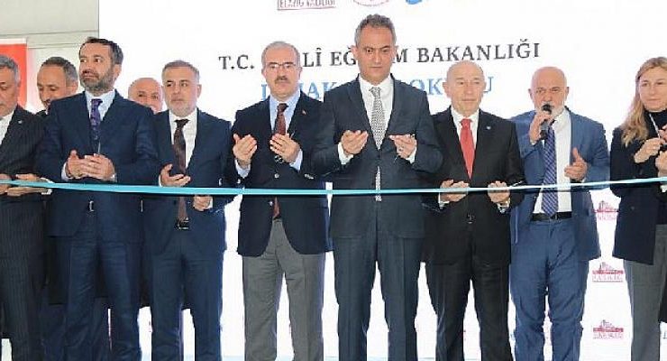 LİMAK’ın Elazığ’da yaptırdığı 24 derslikli Ortaokul Milli Eğitim Bakanı Mahmut Özer tarafından açıldı