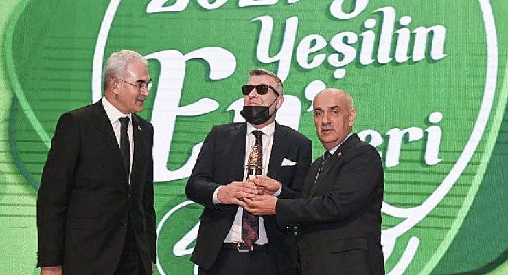 Metin Şentürk’e ‘En Çevreci Sanatçı’ Ödülü