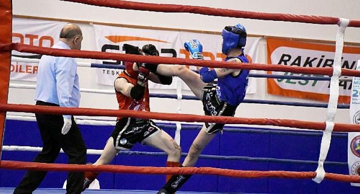 Muaythai Büyükler Türkiye Şampiyonasına Başladı