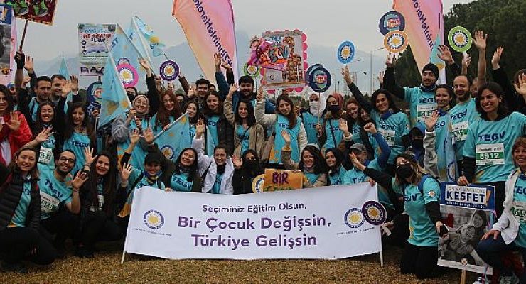 TEGV Runtalya Maratonu’nda eğitim için koştu