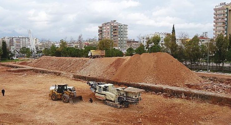 Tıp Fakültesi Otoparkına kavuşuyor  Temel kazısı yüzde 95 tamamlandı