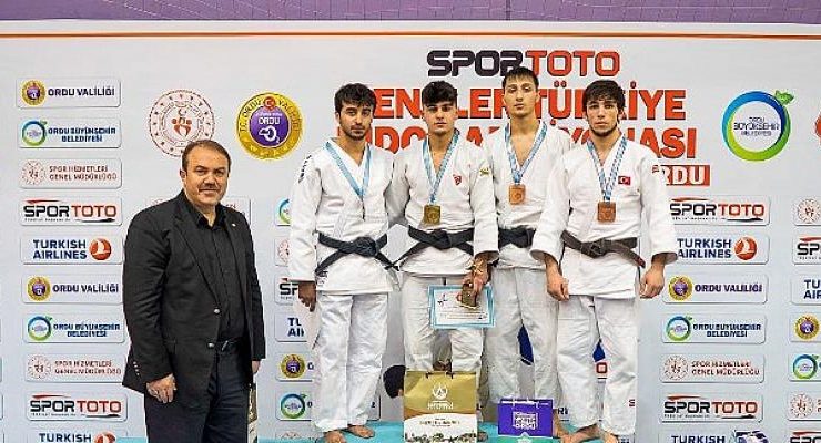 Türkiye’de judonun zirvesi Kağıtspor