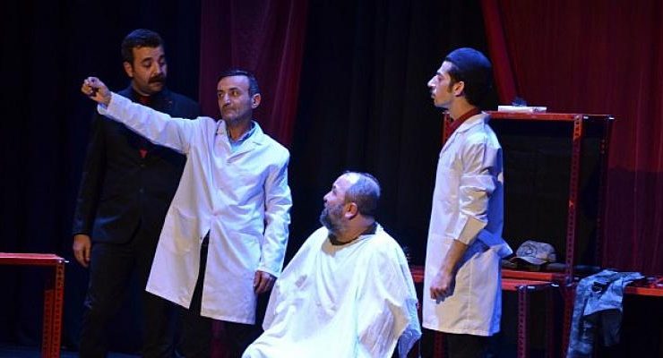 23. Devlet Tiyatroları – Sabancı Uluslararası Adana Tiyatro Festivali’nin İkinci Haftası Birbirinden Renkli Oyunlara Sahne Olacak