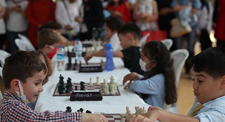 23 Nisan satranç turnuvası heyecanı başladı