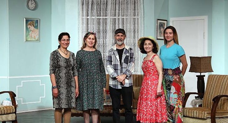 Aktif yaşlılar ‘Perde’ diyor