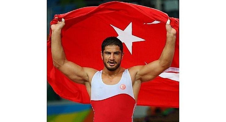 Avrupa Şampiyonu Güreşçimiz Taha Akgül Bugün 18.00’de D-Smart’ın Canlı Yayın Konuğu Olacak