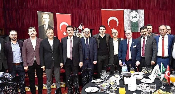 Batı Trakya Camiası İftarda Buluştu