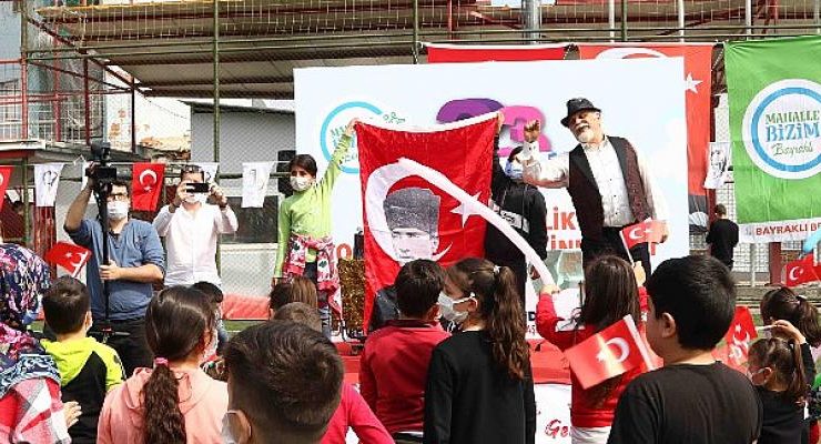 Bayraklı’da 23 Nisan coşkusu