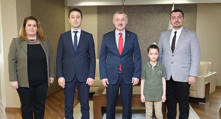 Berre’nin ilk talimatı kütüphane oldu