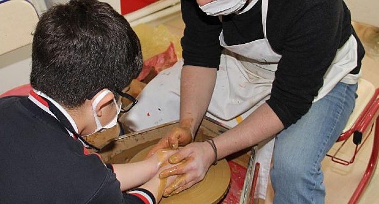 Çankayalı Öğrenciler Seramik Atölyesinde Buluştu