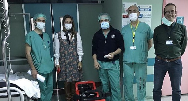 Çocuklar ameliyathaneye akülü arabayla gidiyor
