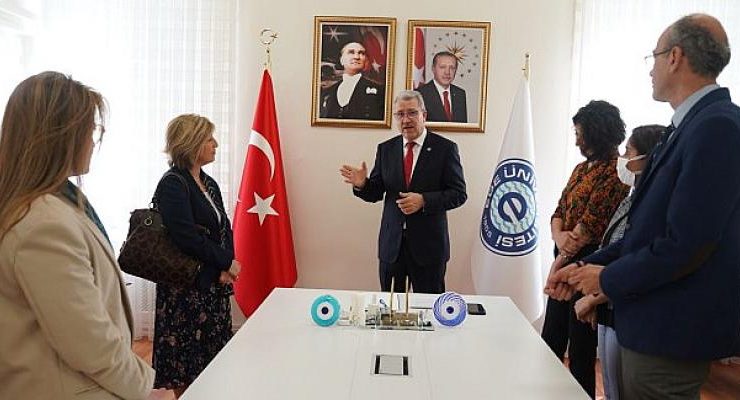 Eczacılık Fakültesi araştırma ekibinden ülke ekonomisine katkı sağlayacak proje