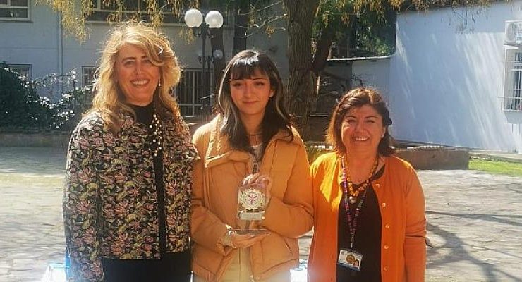 EÜ GSTMF öğrencileri, kök hücre nakil işlemine yönelik görsel kılavuzlar tasarladı