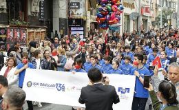 FMV Işık Okulları, 23 Nisan coşkusunu Nişantaşı caddelerine taşıdı