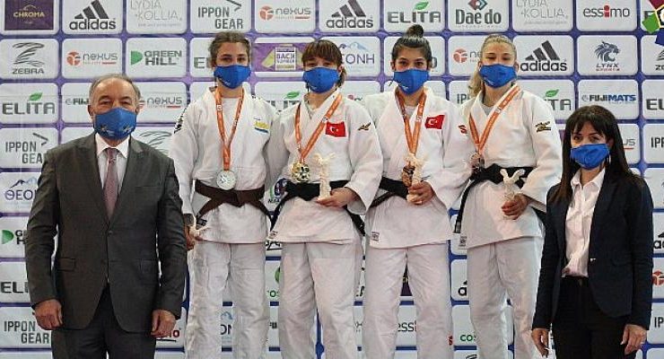 Genç judocular Avrupa’dan madalyalarla döndü