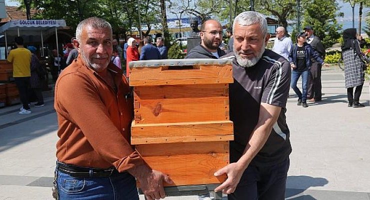 Gölcük Belediyesi’nden Hem Arıcılığa Hem de Kasın İstihdamına Destek