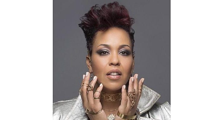 Grammy ödüllü Maya Azucena Performansı Her Cumartesi Şehrin Yeni Buluşma Noktası JJ PUB Kanyon’da