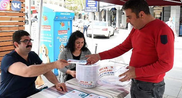 Hayvanseverlere Mama Kabı ve Broşür Dağıtıldı