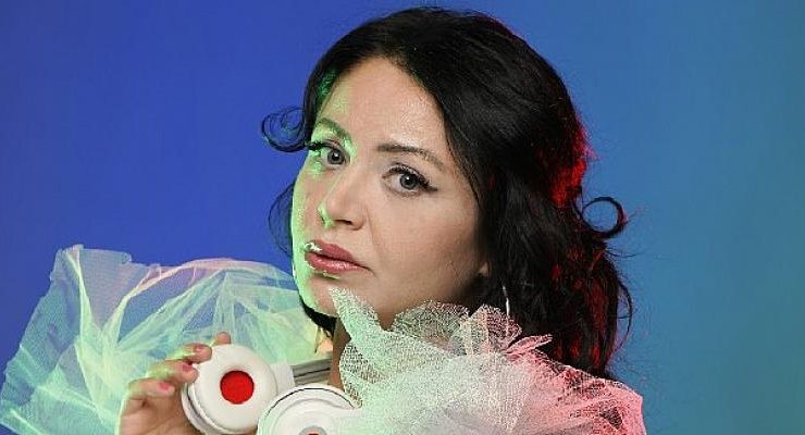 Hedefi “Cover Kraliçesi” olmak