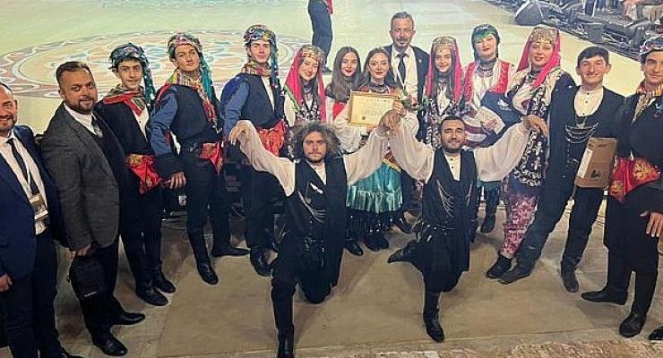 İnegöl Belediyesi Halk Dansları Topluluğu Özbekistan’da 3. Oldu