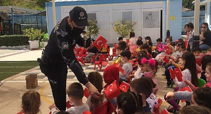 İzmir İl Milli Eğitim Müdürlüğü ‘Polis Haftası’ Kapsamında Etkinlikler Gerçekleştiriyor