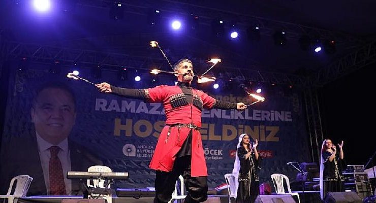 Kafkas oyunları ve yöresel türkülerle keyifli bir Ramazan akşamı