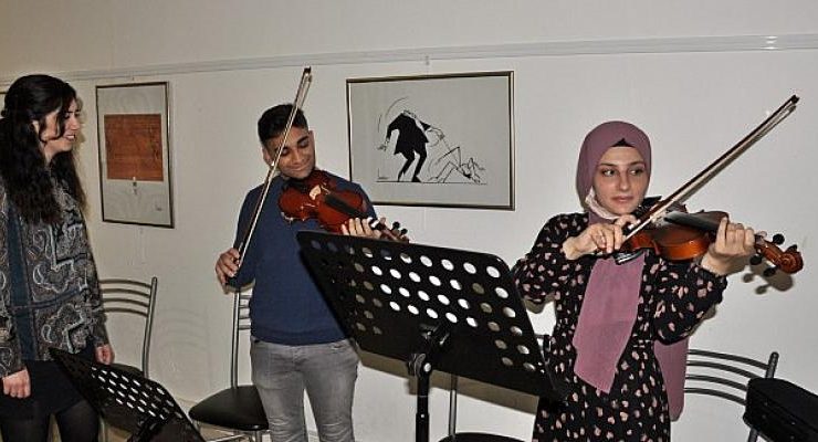 Keman Virtüözleri Çukurova’da Yetişiyor