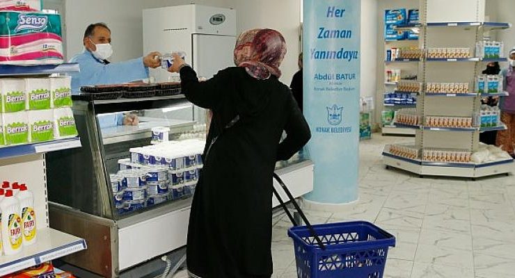 Konak’tan 11 bin 500 aileye Ramazan yardımı