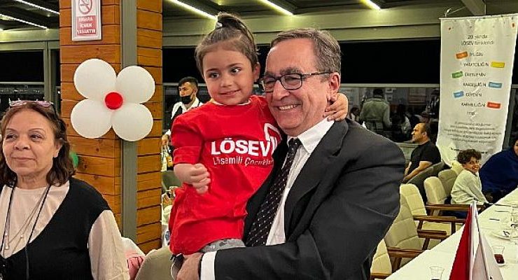 LÖSEV, İzmir’deki Aileleriyle  İftar Yemeği’nde Buluştu!