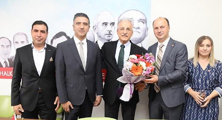 Murat Karayalçın: “Büyükşehir Belediyeleri, Yerel Hükümetler Gibi”
