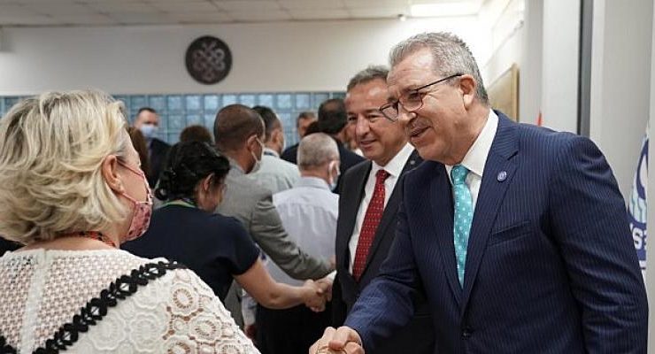 Rektör Budak EÜ Personeli ile bayramlaştı